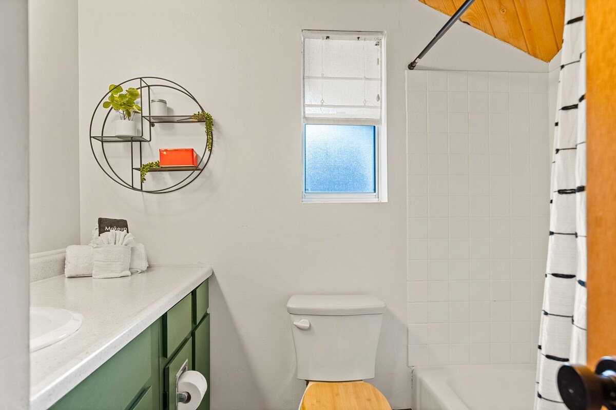 Canyon Crest photo 28