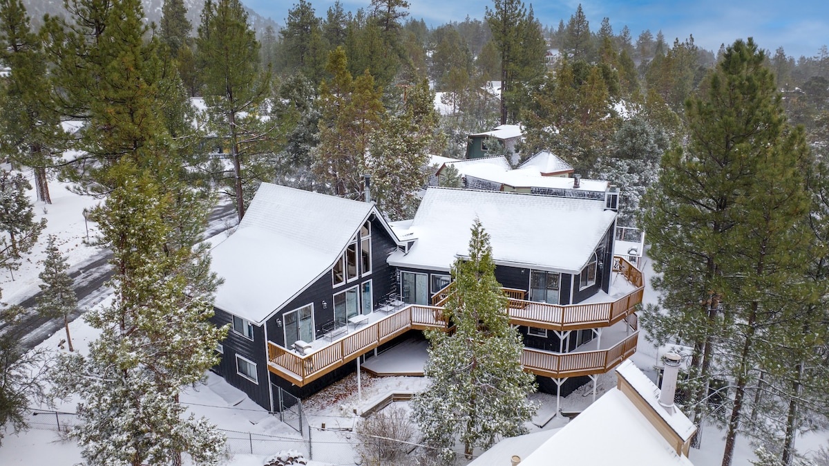 Sunrise Chalet photo 44