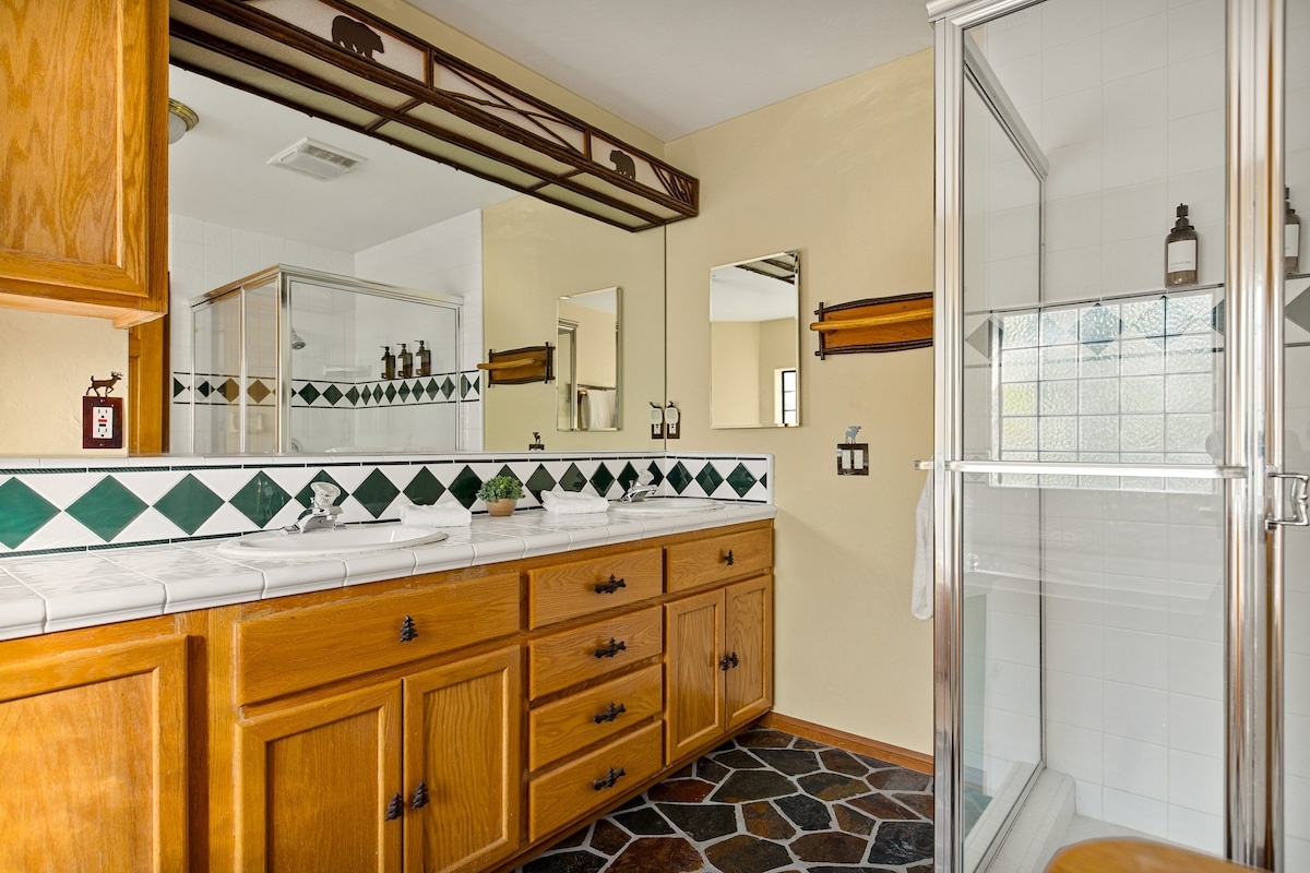 Lakeview photo 20