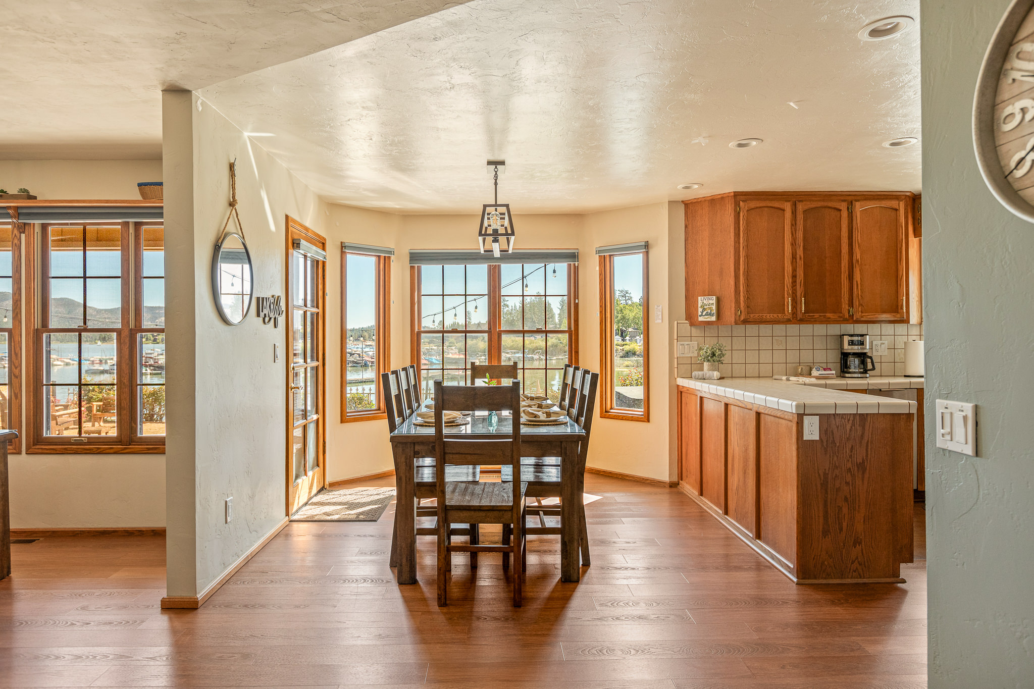 Lakehouse photo 15